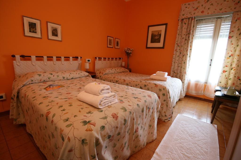 Corte Posta B&B - Parcheggio E Bagno In Camera Mantoue Chambre photo